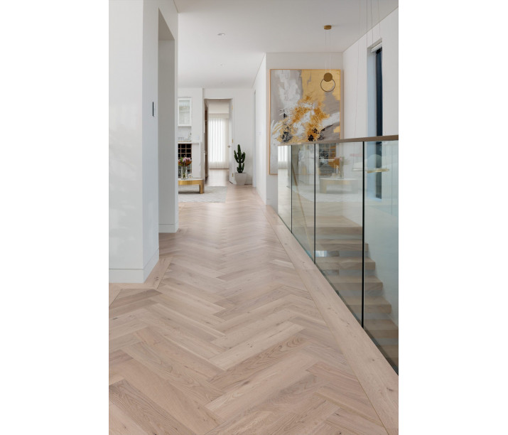 De Marque Oak Parquetry Herringbone Colour Parana Web 1 1920x2879 1 Scaled