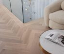 Parana Close Up Landing De Marque Oak Herringbone Parquetry.jpeg 1920x1280 1