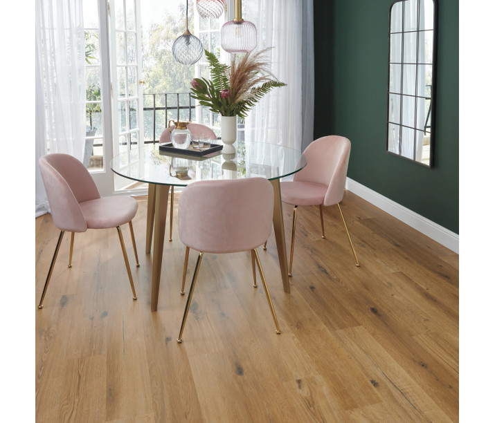 Traditional Character Oak